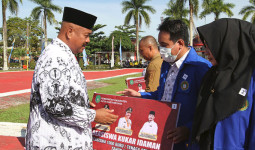 Membangun Generasi Cerdas, Program 1.000 Guru Sarjana Kukar Idaman Melebihi Target