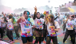 Perpaduan Lari, Warna, dan Kecantikan dalam Party Run by B’DermaBeauty & Dyza Beauty