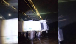 Lagi-lagi Jembatan Mahakam Ditabrak Tongkang Batu Bara, Safety Fender Rusak