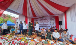 HUT ke-60 Kecamatan Sebulu Diramaikan dengan Tradisi Beseprah