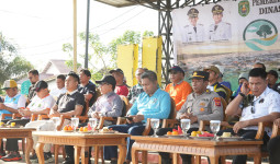 Ketua Fraksi Demokrat Kutim, Pandi Widianto Tunjukkan Aksi Nyata di Hari Lingkungan Hidup