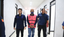 Direktur PT Kace Berkah Alam Resmi Ditahan dalam Kasus Korupsi Rp21 Miliar Perusda BKS
