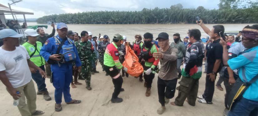 Pencarian Basarnas di Sempayau: 3 Korban Pemancing Kapal Tenggelam Berhasil Ditemukan