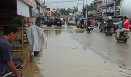 Genangan Air di Sempaja Selatan Diduga Akibat Drainase Baru yang Tersumbat