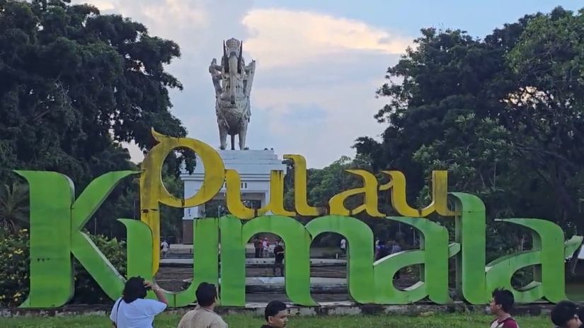 Pulau Kumala, Antara Jembatan Rp800 Miliar dan Mobil Listrik